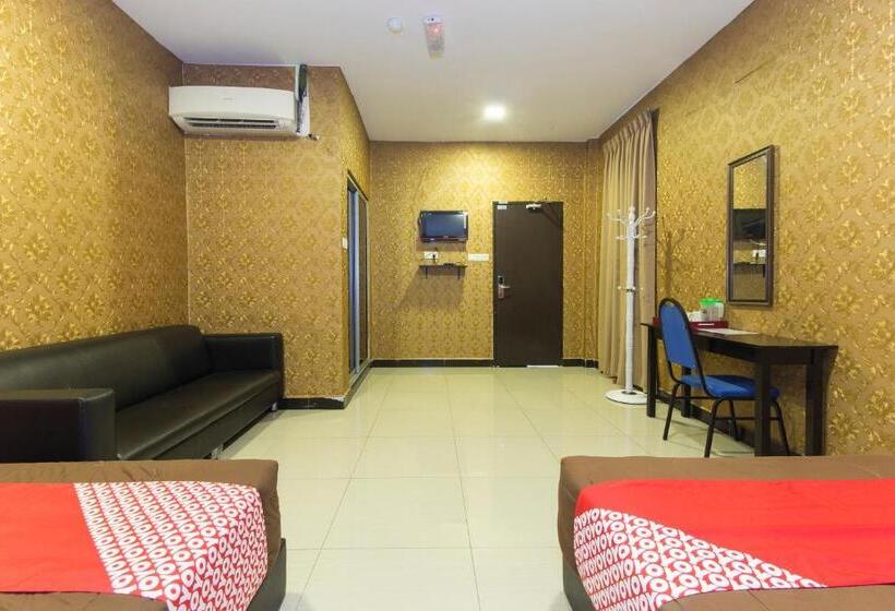 Fotos del hotel OYO 439 Night Queen Hotel:  25