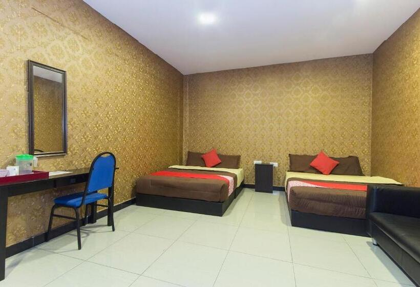 Fotos del hotel OYO 439 Night Queen Hotel:  20