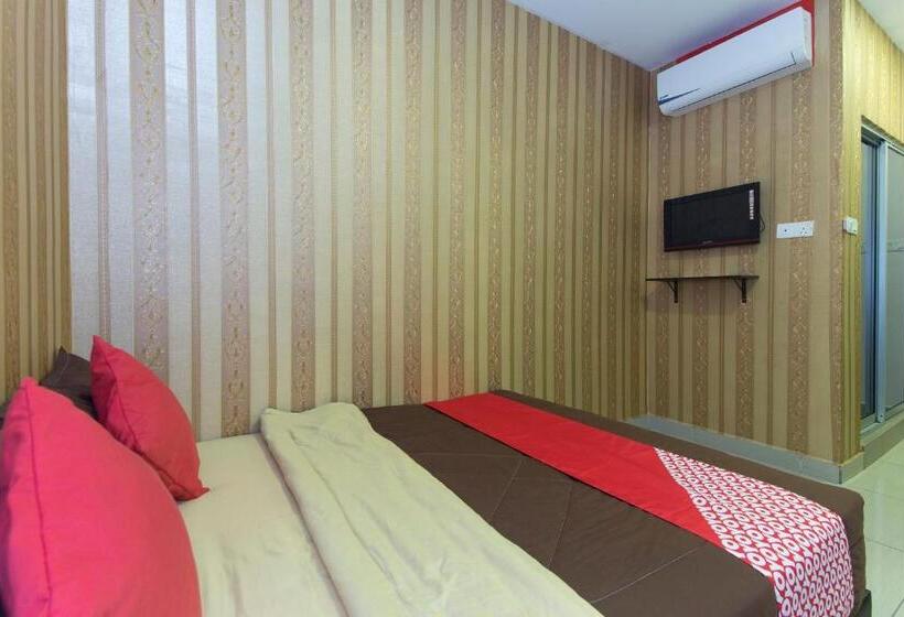 Fotos del hotel OYO 439 Night Queen Hotel:  23