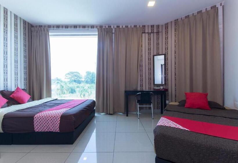 Fotos del hotel OYO 439 Night Queen Hotel:  22