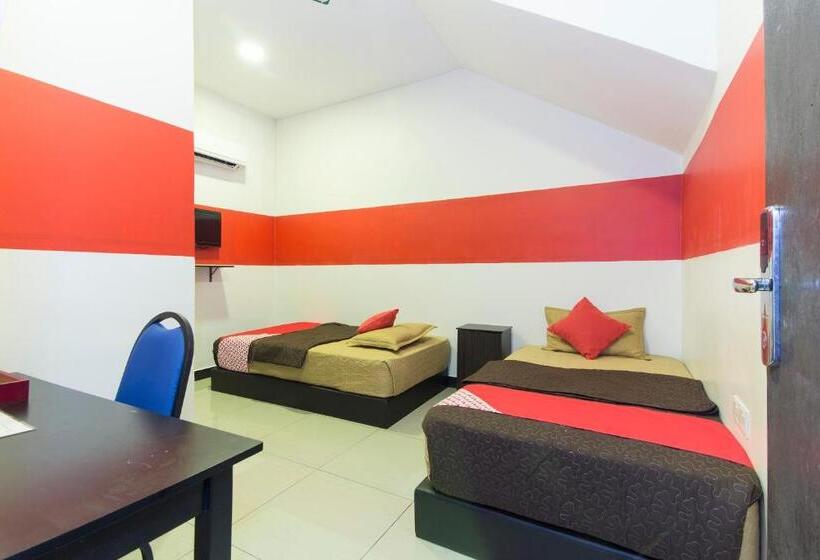 Fotos del hotel OYO 439 Night Queen Hotel:  24