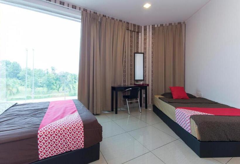 Fotos del hotel OYO 439 Night Queen Hotel:  18