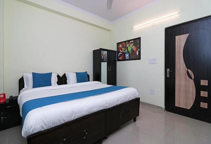 Fotos del hotel OYO 10045 Hotel Pearl Residency:  1