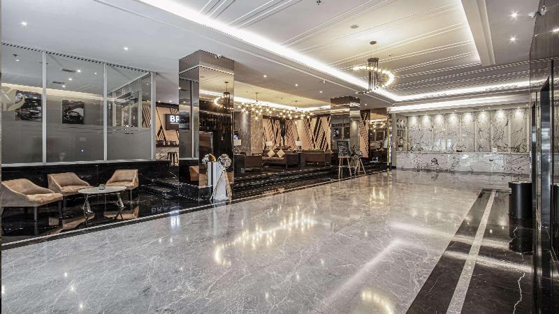 Fotos del hotel Golden Tulip Essential Makassar:  4