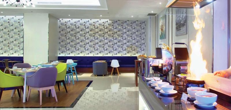 Fotos del hotel Golden Tulip Essential Makassar:  20