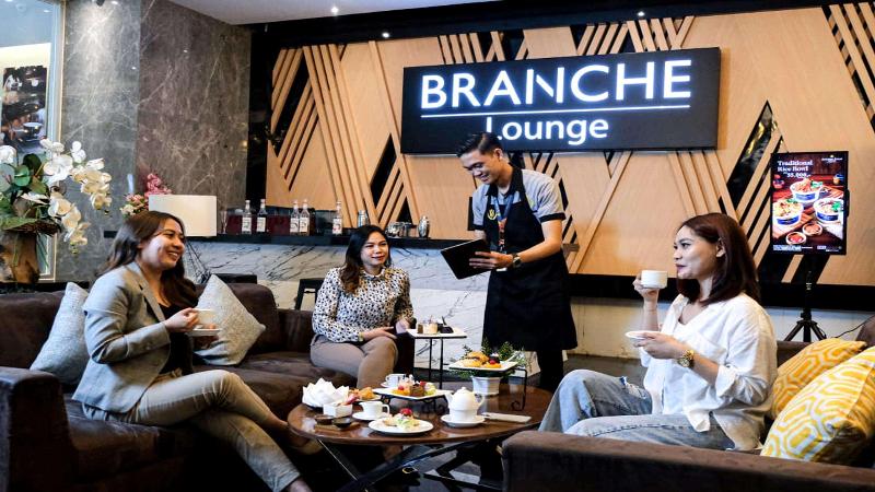 Fotos del hotel Golden Tulip Essential Makassar:  17