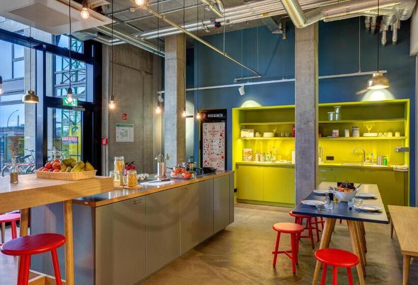 Fotos del hotel Meininger Hotel Berlin East Side Gallery:  14