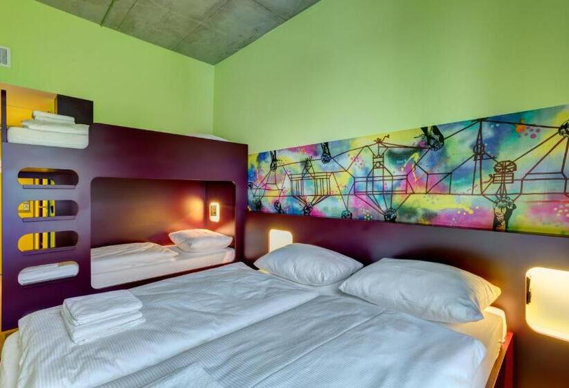 Fotos del hotel Meininger Hotel Berlin East Side Gallery:  2