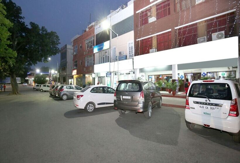 Fotos del hotel Treebo Town S Pride:  14