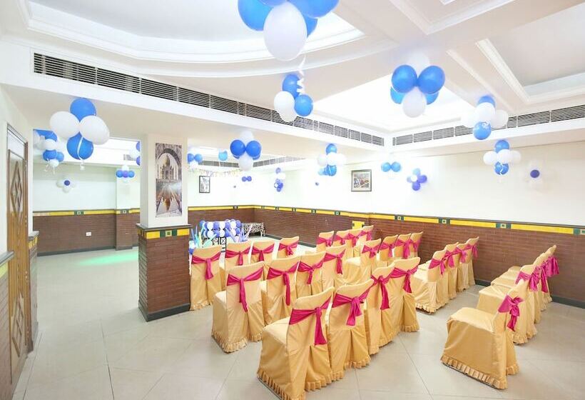 Fotos del hotel Treebo Town S Pride:  16