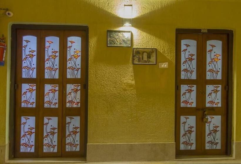 Fotos del hotel Fab East View:  6