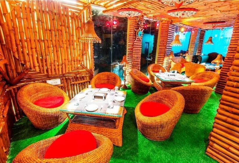 Fotos del hotel Fab East View:  13