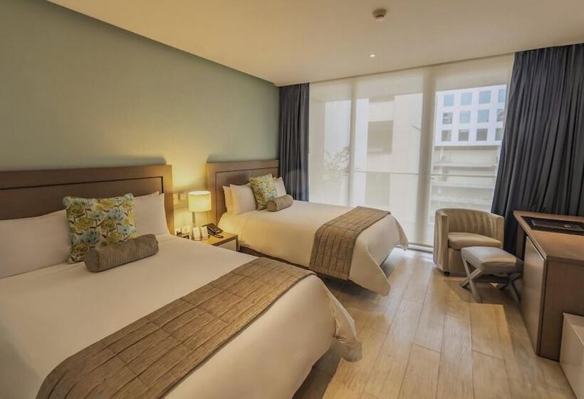 Fotos del hotel 100 Luxury Suites By Preferred:  18