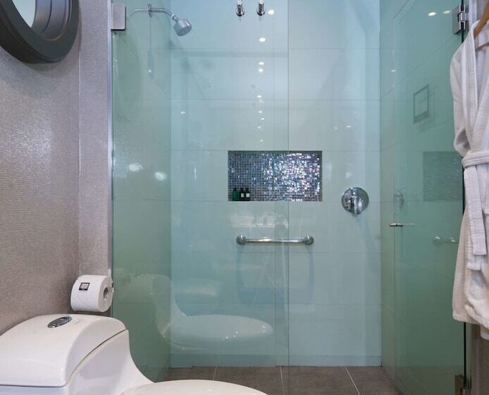 Fotos del hotel 100 Luxury Suites By Preferred:  5