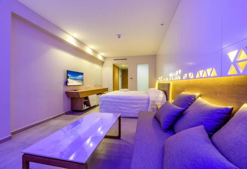 Tasia Maris Seasons – Adults Only