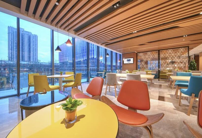 Fotos del hotel Holiday Inn Express Fuzhou Downtown, An Ihg:  14