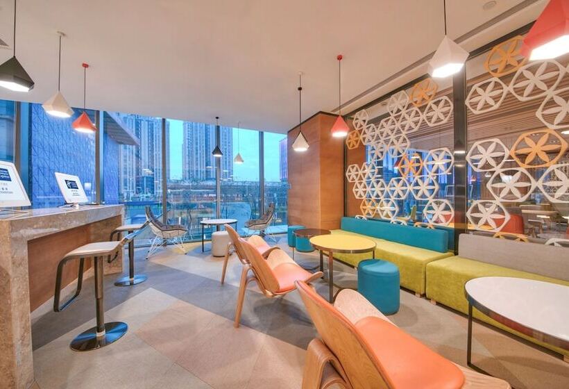 Fotos del hotel Holiday Inn Express Fuzhou Downtown, An Ihg:  24