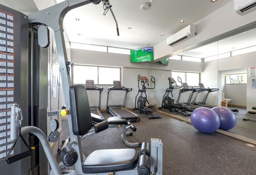 Fotos del hotel Oakwood  Journeyhub Phuket:  4