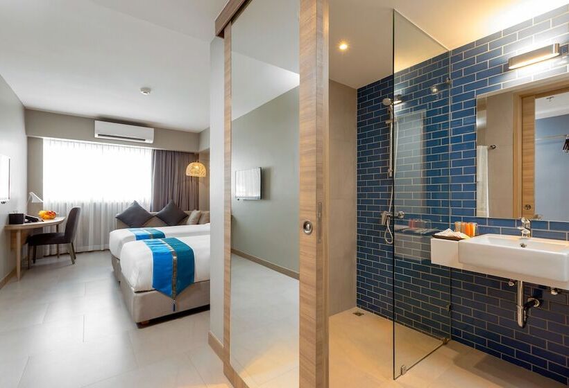 Fotos del hotel Oakwood  Journeyhub Phuket:  16