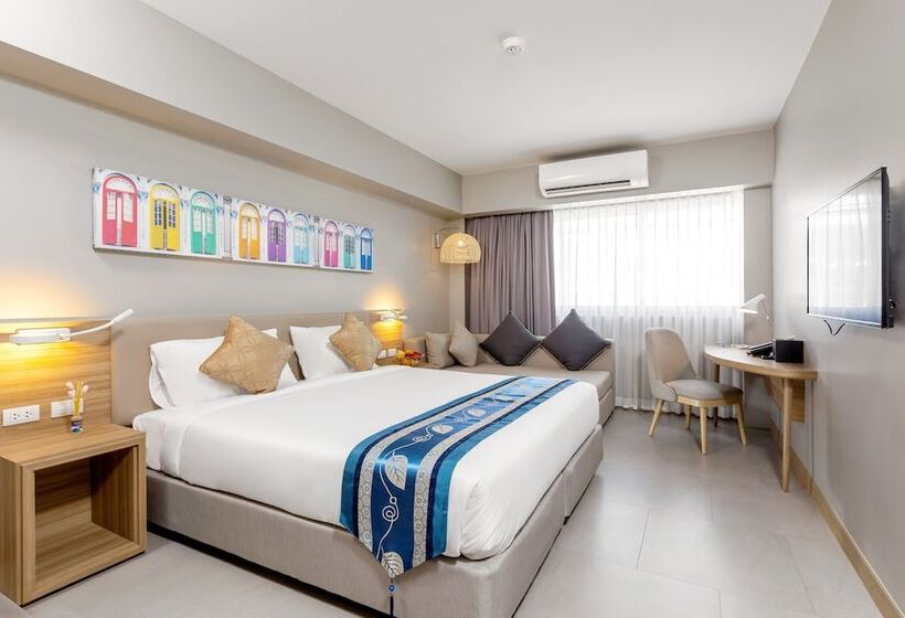 Fotos del hotel Oakwood  Journeyhub Phuket:  21