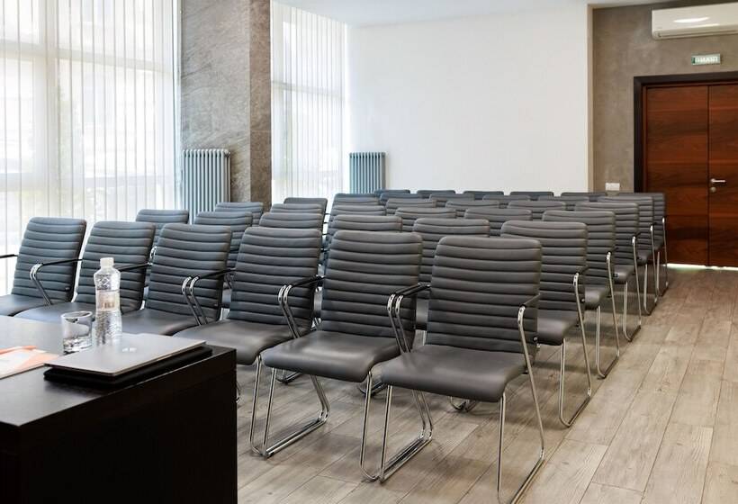 Fotos del hotel Taurus City:  11