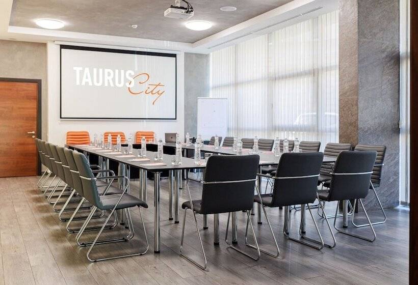 Fotos del hotel Taurus City:  16