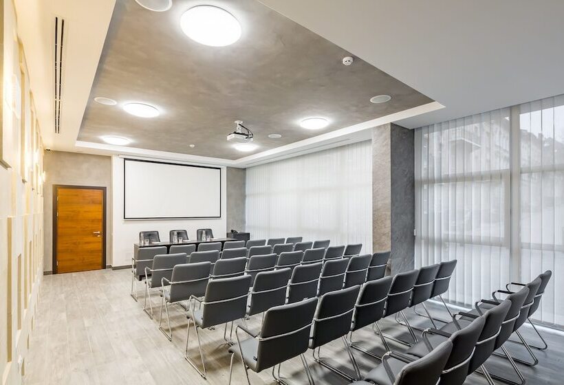 Fotos del hotel Taurus City:  5