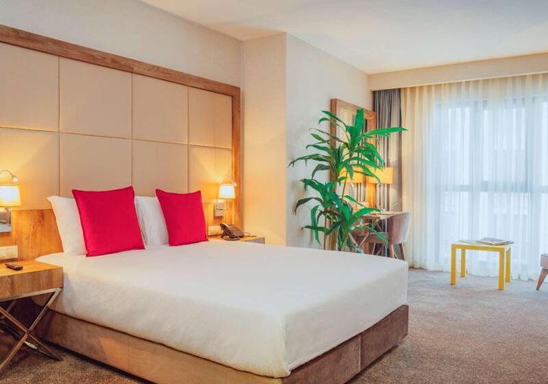 Fotos del hotel Ibis Styles Istanbul Bomonti:  2