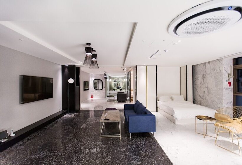 Fotos del hotel Stayrak:  21