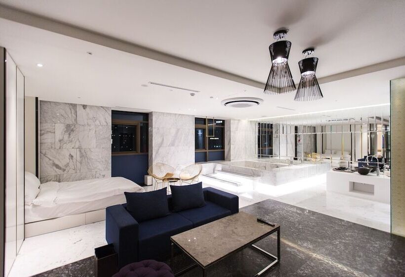 Fotos del hotel Stayrak:  24