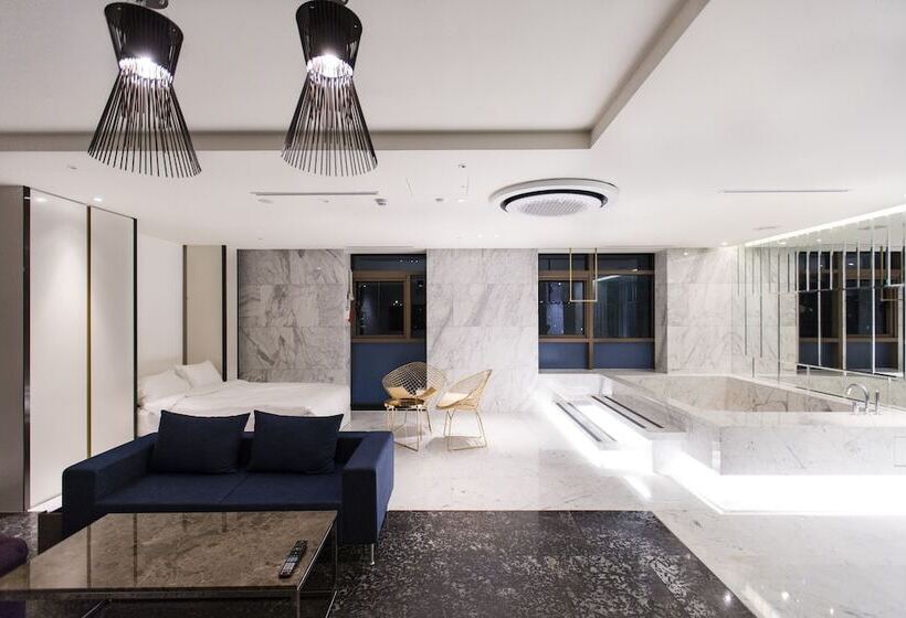 Fotos del hotel Stayrak:  22