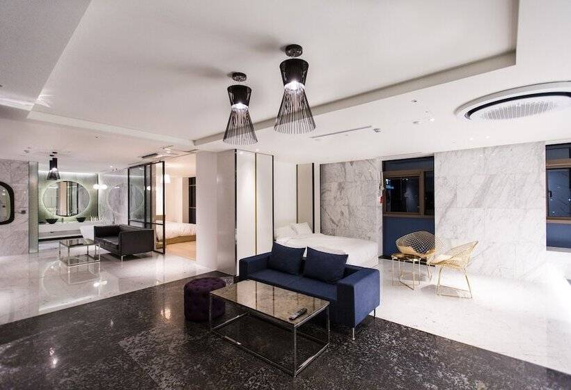 Fotos del hotel Stayrak:  19