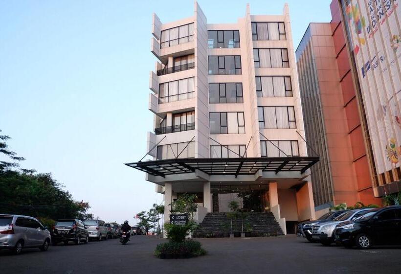 Rivoli Hotel Jakarta