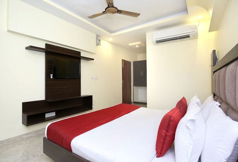 Fotos del hotel Capital O 322  Royal:  19