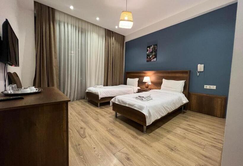 Fotos del hotel King Tom:  2