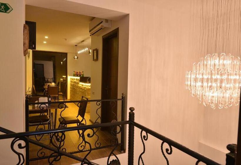 Fotos del hotel King Tom:  14