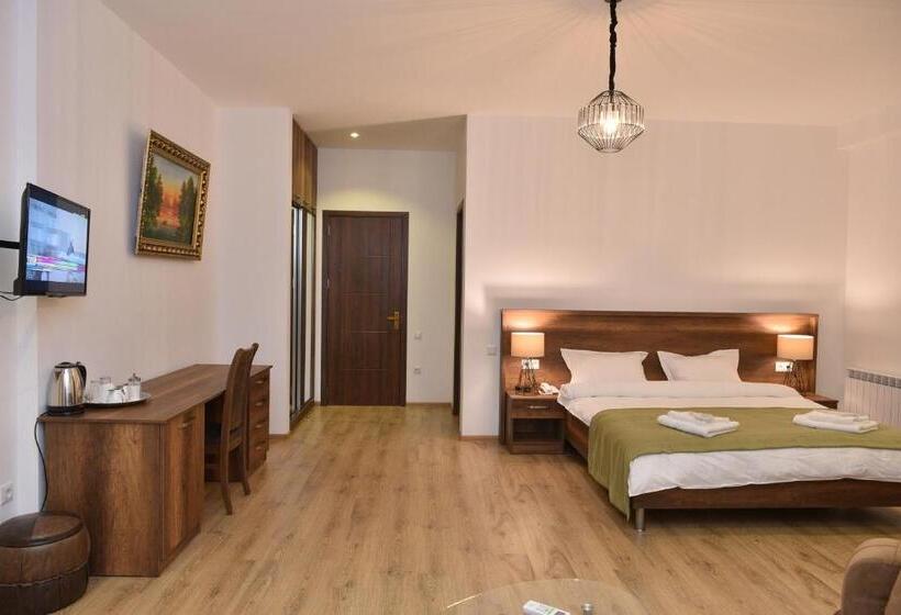 Fotos del hotel King Tom:  18