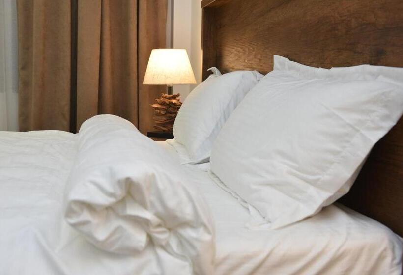 Fotos del hotel King Tom:  25