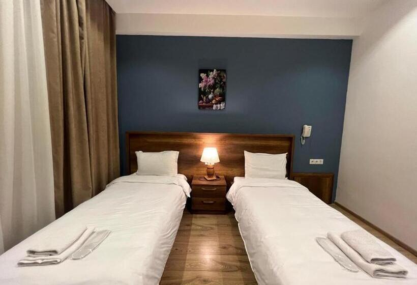 Fotos del hotel King Tom:  16