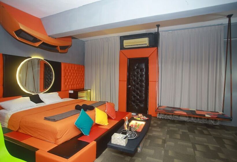 Bunker Hotel & Restaurant