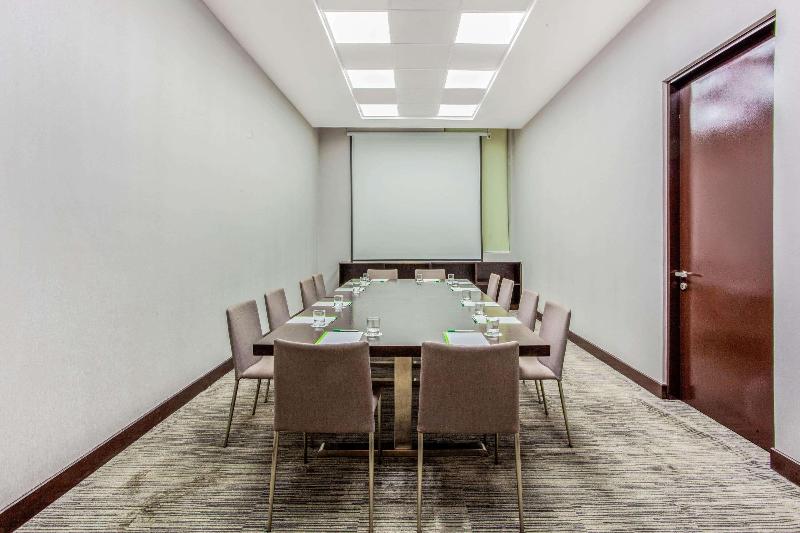 Fotos del hotel La Quinta By Wyndham Santiago Aeropuerto:  18