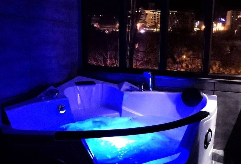 Fotos del hotel Piano Borracho Boutique  Old Tbilisi:  21