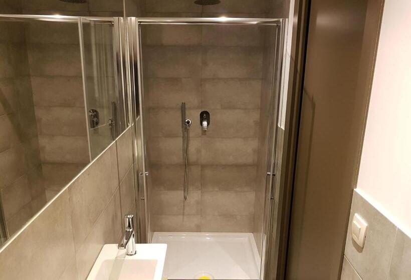 Fotos del hotel Vandot:  4