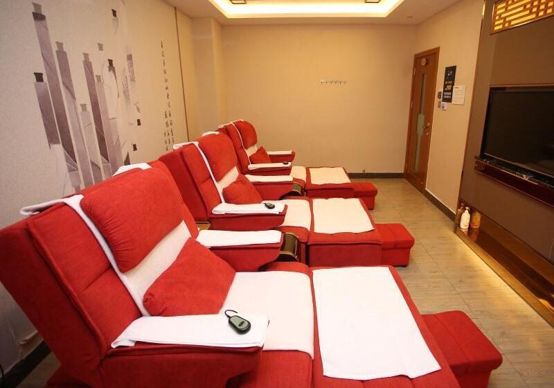 Fotos del hotel Greentree Alliance Foshan West Station Luowu Road:  2