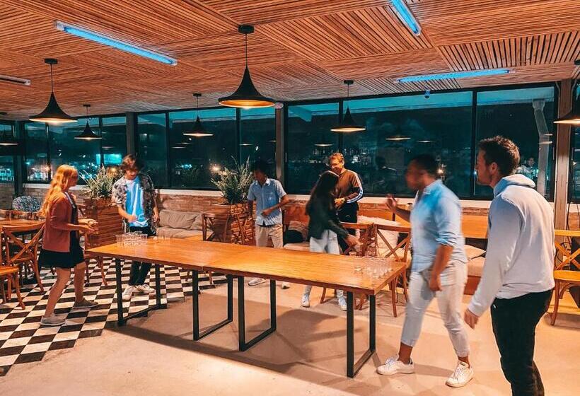 Fotos del hotel Selina Baños:  13