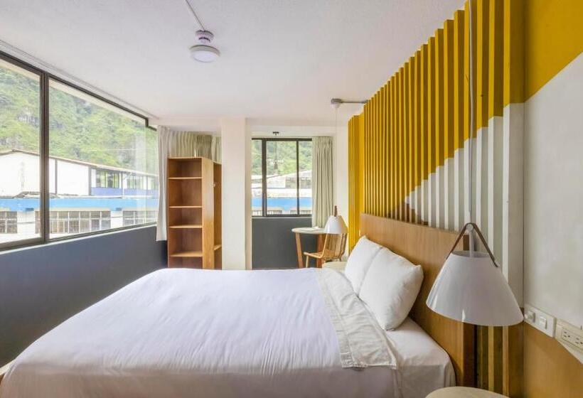 Fotos del hotel Selina Baños:  23