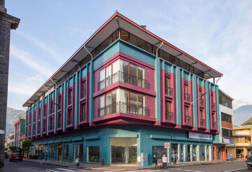 Fotos del hotel Selina Baños:  7