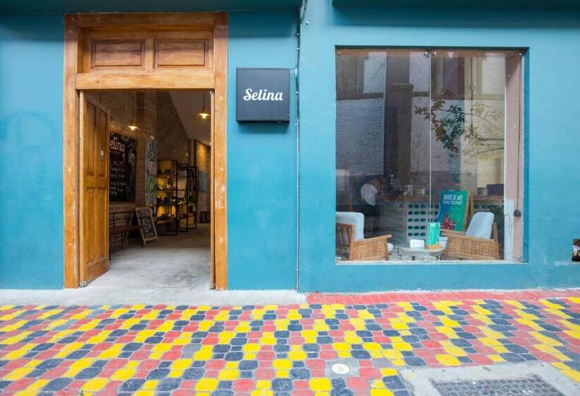 Fotos del hotel Selina Baños:  16