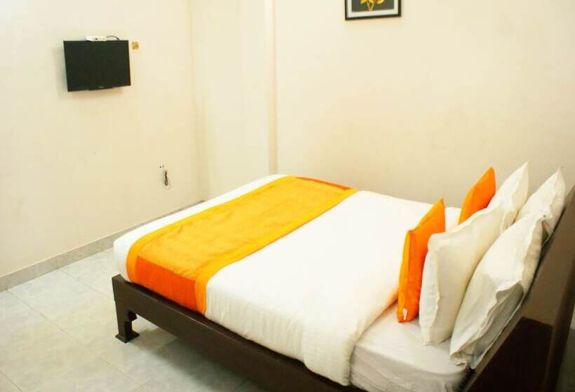Fotos del hotel Oyo 9902 Nedumparambil Residency:  13