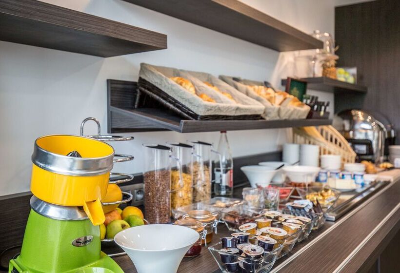 Fotos del hotel Campanile Metz Centre  Gare:  21